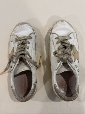 Golden Goose Kid Girls Super Star Sneaker Size 1US / 32EU White Silver Pink